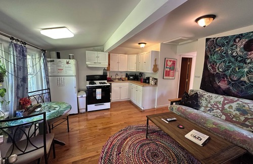 Mongaup Valley Cabaña | Cozy Cottage with Woodstock Scavenger Hunt