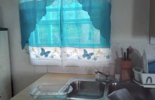 Andros Town Casa | Cozy cottage with AC, Washer & dryer, spacious, situated on the beach.