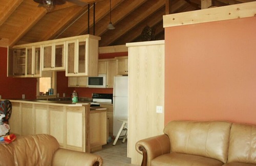 Bridgton Cabaña | Cozy cottage with excellent views and shallow-entry waterfront on Long Lake.