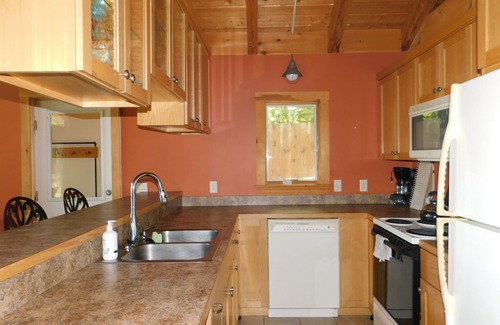 Bridgton Cabaña | Cozy cottage with excellent views and shallow-entry waterfront on Long Lake.