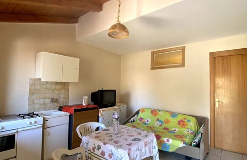 Licata Apartamento | Cozy cottage with panoramic sea view and bathtub in Montesole, Licata