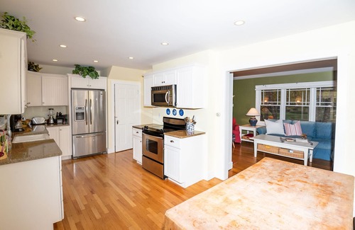 Saint Joseph Casa | Cozy Cottage with view of Lake Michigan
