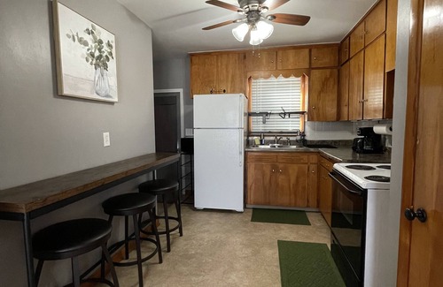 Council Bluffs Casa | Cozy Council Bluffs Bungalow 10 mins from Omaha