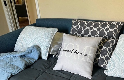 Loxley Casa | Cozy Country Home close to shopping, dining, beaches.