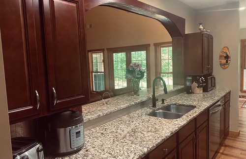 Madison Casa | Cozy Country Home - Sportsman & Outdoor Enthusiasts Welcome