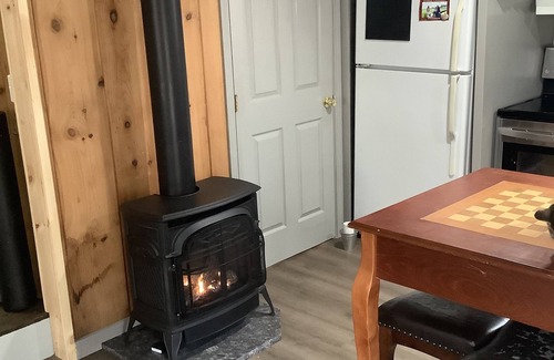 Casco Cabaña | Cozy countryside cottage located on Crooked river in Naples Maine.