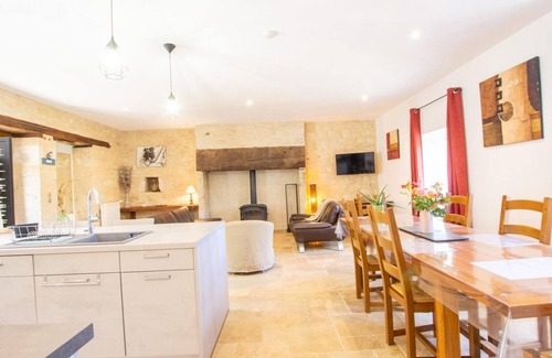 Tourtoirac Cabaña | Casa de campo en Tourtoirac con jardín, wifi, actividades y más!