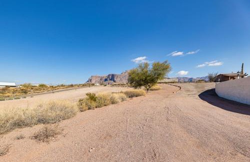 Apache Junction Apartamento | Cozy Couples Retreat with Views in Apache Junction
