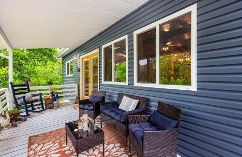 Camdenton Casa | Cozy Cove Cabin - The Perfect Ozark Retreat