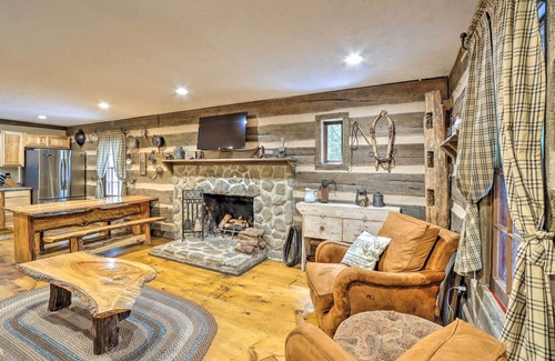 Sautee Nacoochee Cabina | Cozy Creekside Mountain Escape w/ Hot Tub!