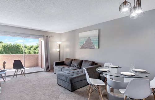 Mesa Grande Condominio | Cozy Cubs Condo Walking Distance to the Chicago Cubs Spring Training Stadium