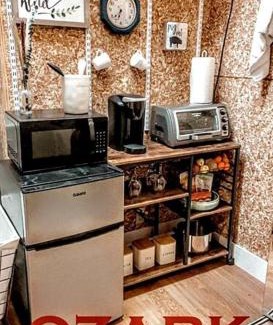 Ozark Apartamento | Cozy, Cute, Private Ozark Suite 5 Mins to Hospital