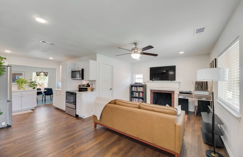 Oak Cliff Casa | Cozy Dallas Spot - Minutes from Downtown and Bishops Arts!