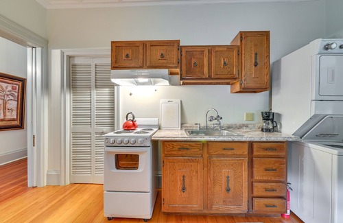 Lenox Dale Apartamento | Cozy Dalton Studio w/ Porch & Outdoor Seating!