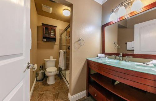 Truckee Casa | Cozy Deluxe Studio #131 at Donner Lake Village