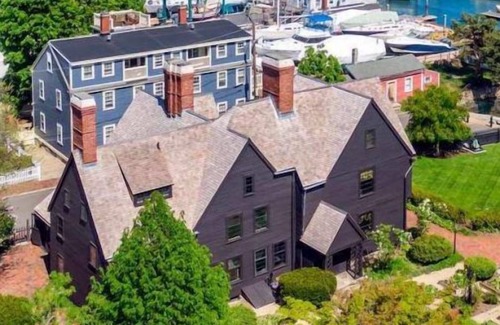 Danvers Apartamento | Cozy Deluxe Unit in Danvers, Pet-friendly Property! Outdoor Pool!