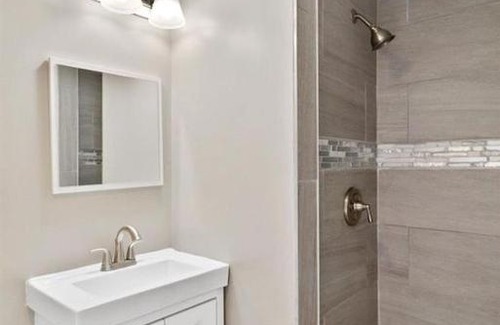 Gary Casa | Cozy Detached Suite Gary, IN