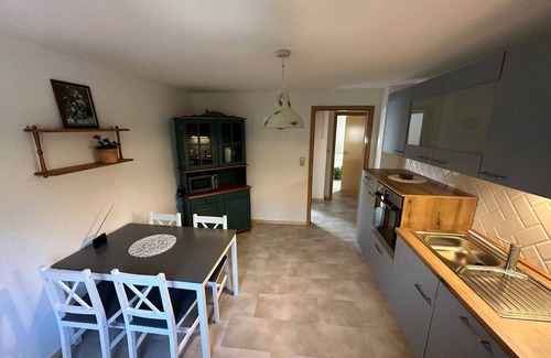 Neustadt bei Coburg Condominio | Cozy DG vacation apartment with balcony for 1 - 5 persons