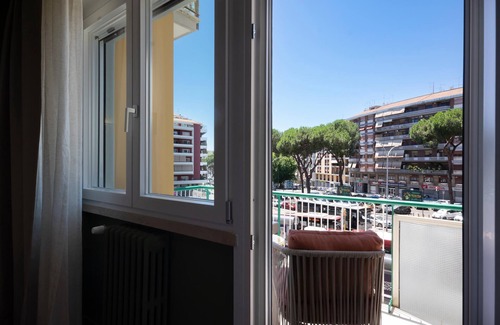 Tuscolano Apartamento | Cozy Double Room in Elegant Apartment near Colli Albani