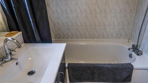 Livesey Apartamento | Cozy double room - Only room