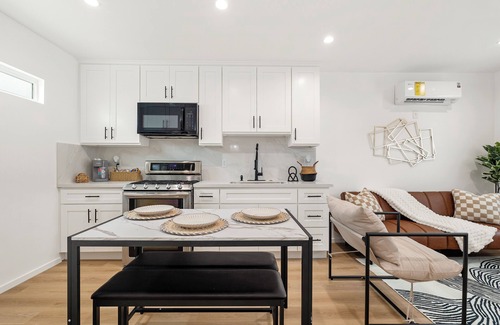 South Montebello Apartamento | Cozy & Dreamy Getaway home !