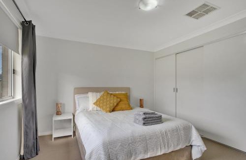 Dubbo Casa | Cozy Dubbo retreat - close to the zoo