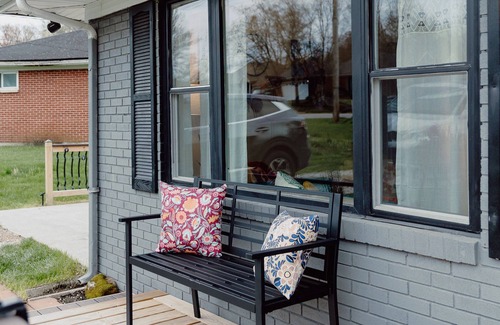 Jeffersonville Casa | Cozy Eclectic Family-friendly Home in Jeffersonville, Near Louisville Kentucky