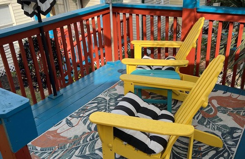 Galveston Apartamento | Eficiencia acogedora Ubicación central: cerca de la playa, zonas comerciales y restaurantes