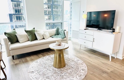 Fashion District Apartamento | Cozy & Elegant Downtown Condo