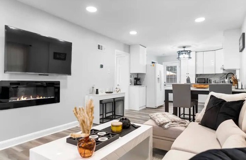 Yorktown Casa | Cozy Entire Single Family House near D.C
