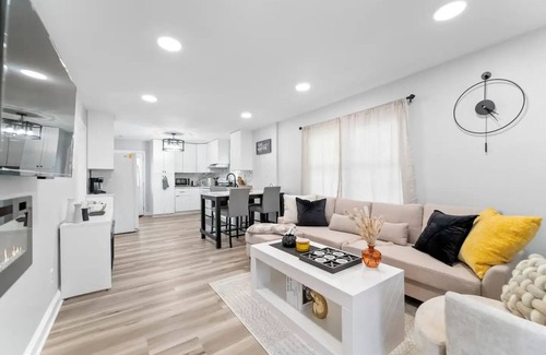 Yorktown Casa | Cozy Entire Single Family House near D.C