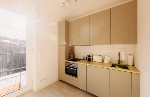 Friedrichstadt Apartamento | Cozy Escape | Retro Charm | Bright Design