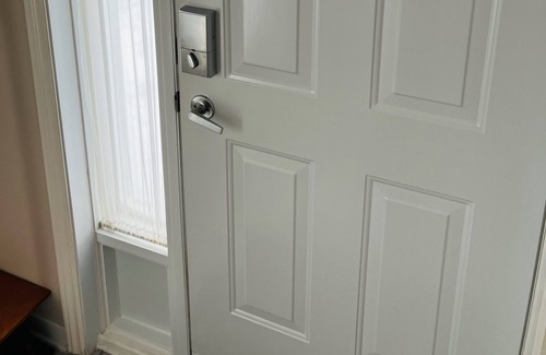 Val-Belair Casa | Cozy excutive room Pet Friendly MAX.14 days. stay