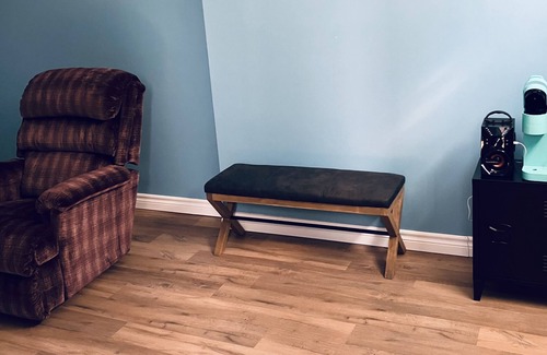Val-Belair Casa | Cozy excutive room Pet Friendly MAX.14 days. stay