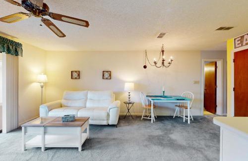 Surfside Beach Apartamento | Cozy Fairwood Lakes