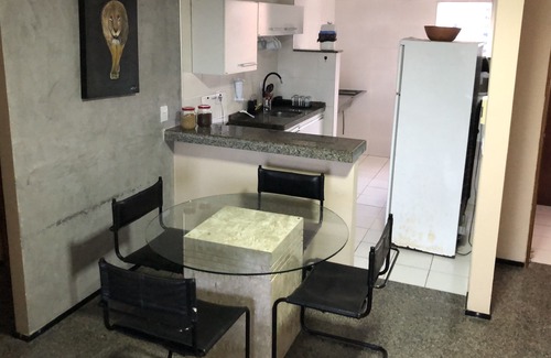 Praia do Meio Apartamento | Cozy, familiar and close to the sea.