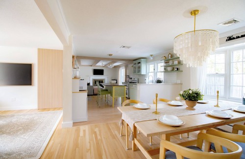 Centerville Casa | Cozy family-friendly home in Cape Cod, mins to beaches/amenities, +EV Charging!