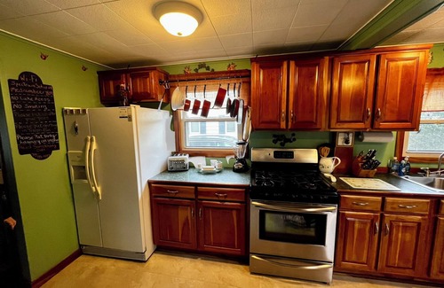 Lily Dale Casa | Cozy family-friendly lake house with stunning views of pristine Cassadaga Lake