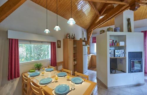 Quillan Casa | Cozy Family Getaway Home