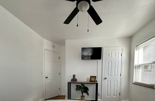 Cheviot Casa | Cozy family home , 10 minutes from Downtown Cincinnati
