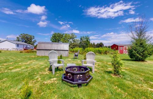 Penn Yan Casa | Cozy Family Home