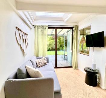 Vijfhuizen Casa | Cozy family house with spacious garden in the nature near Amsterdam