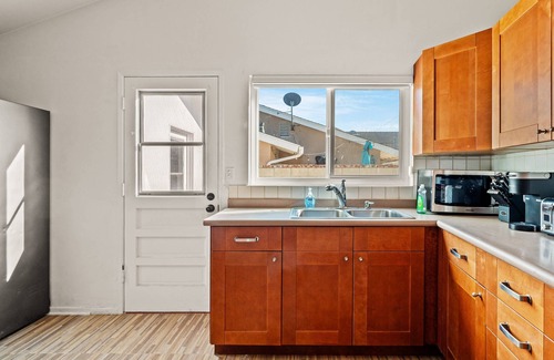 Duarte Casa | Cozy Family Retreat With Fireplace Spacious Yard