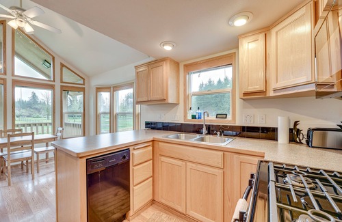 Toledo Cabaña | Cozy Farm Cottage: 41 Mi to Mount St Helens!