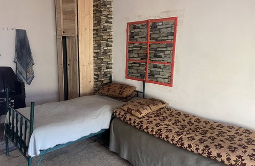 Suwailih Otro | Cozy Farm House Near Abu Mahmoud Rock Clift