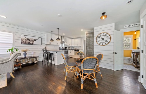 Candler-McAfee Casa | Cozy Farm House Near Downtown with Large Backyard