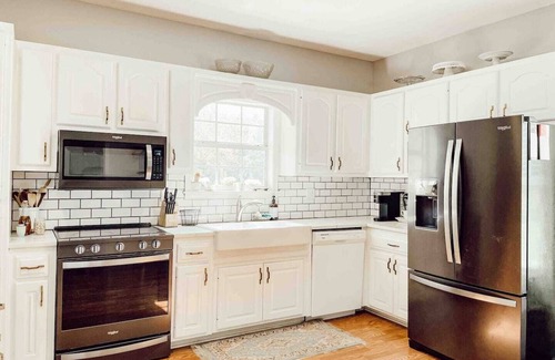 Wheeler Otro | Cozy farm house w/20 acres to roam