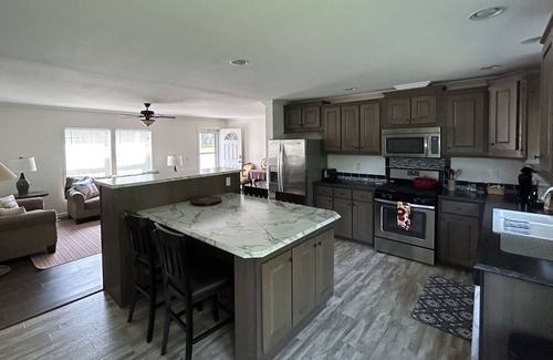 Germantown Casa | Cozy farm stay with mountain views!