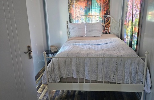 Carrolls Otro | Cozy farmhouse in charming Kelso with AC, WiFi