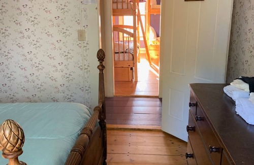 Rowe Otro | Cozy Farmhouse Retreat - Judy’s Room